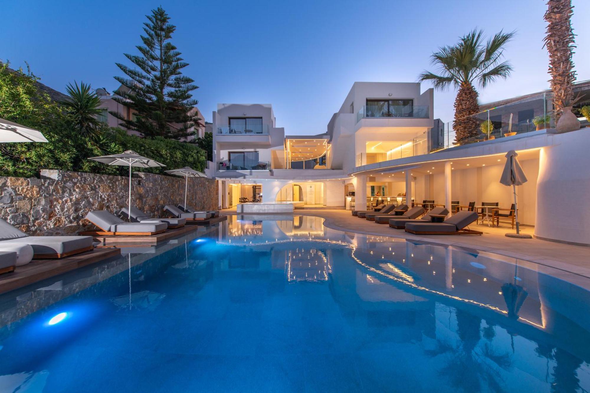 Mika Villas & Suites แอร์ซอนิสซอส ภายนอก รูปภาพ