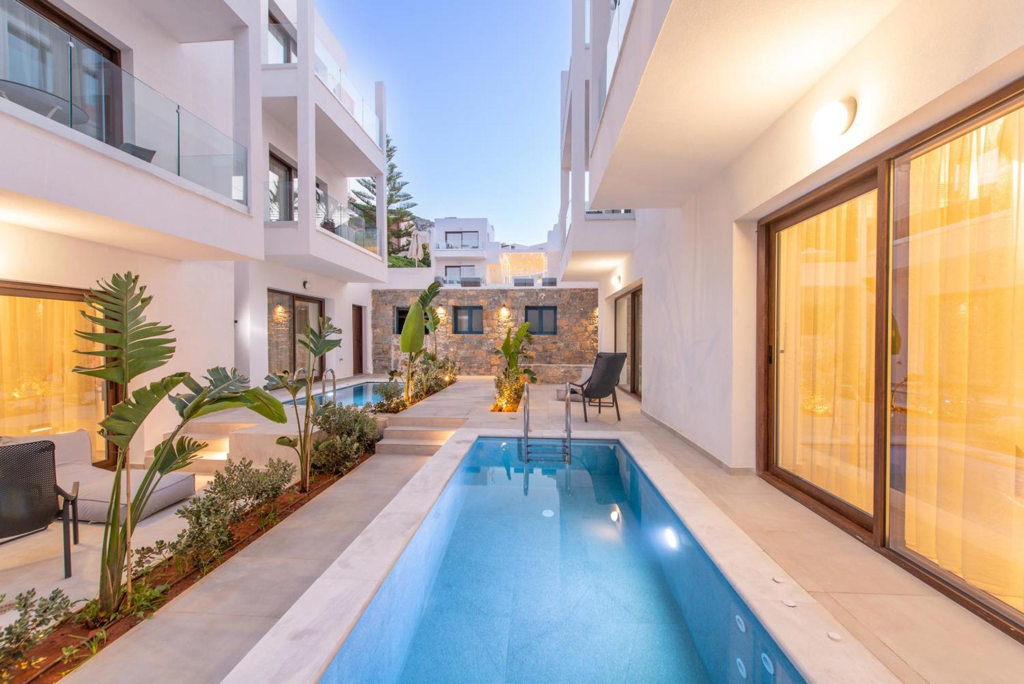Mika Villas & Suites แอร์ซอนิสซอส ภายนอก รูปภาพ