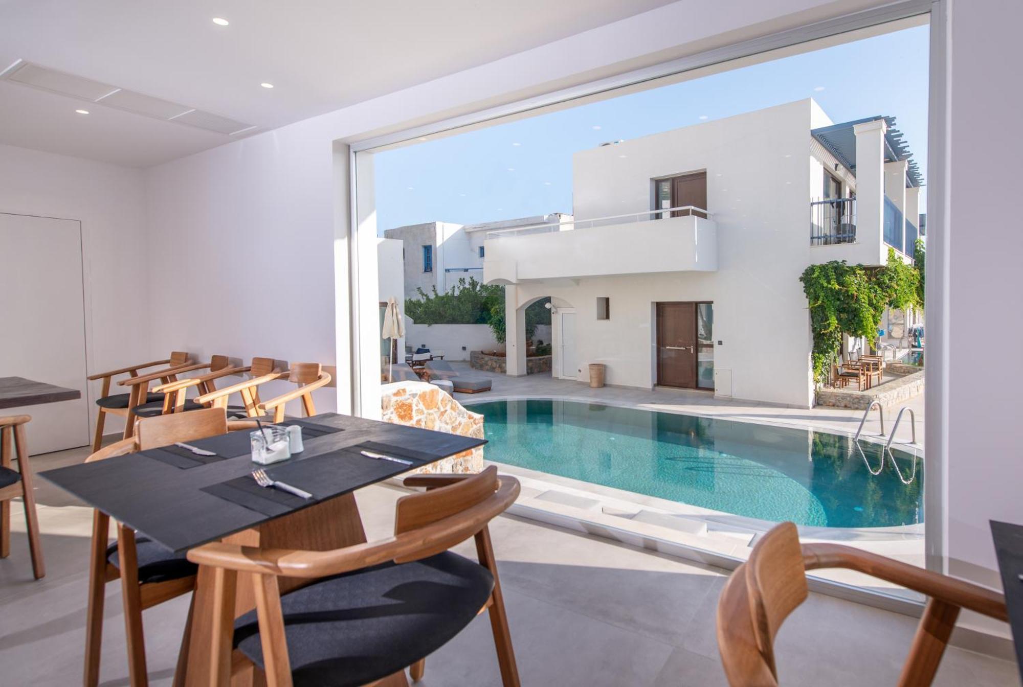 Mika Villas & Suites แอร์ซอนิสซอส ภายนอก รูปภาพ