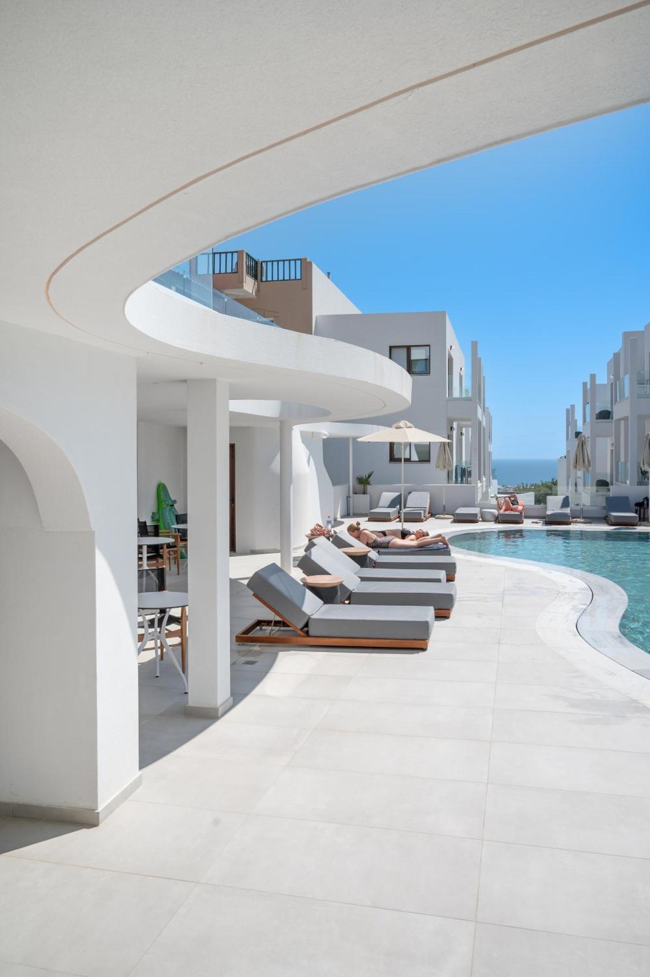 Mika Villas & Suites แอร์ซอนิสซอส ภายนอก รูปภาพ