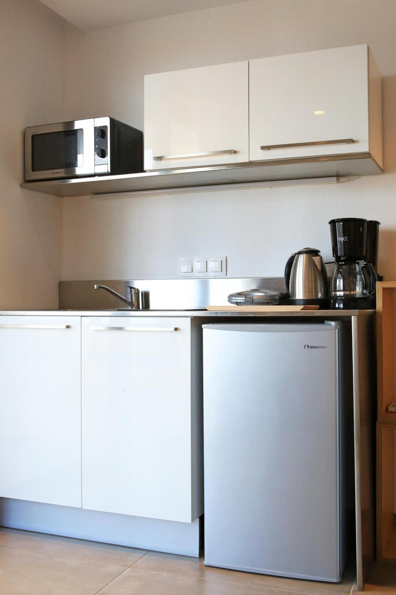 Mika Villas & Suites แอร์ซอนิสซอส ภายนอก รูปภาพ