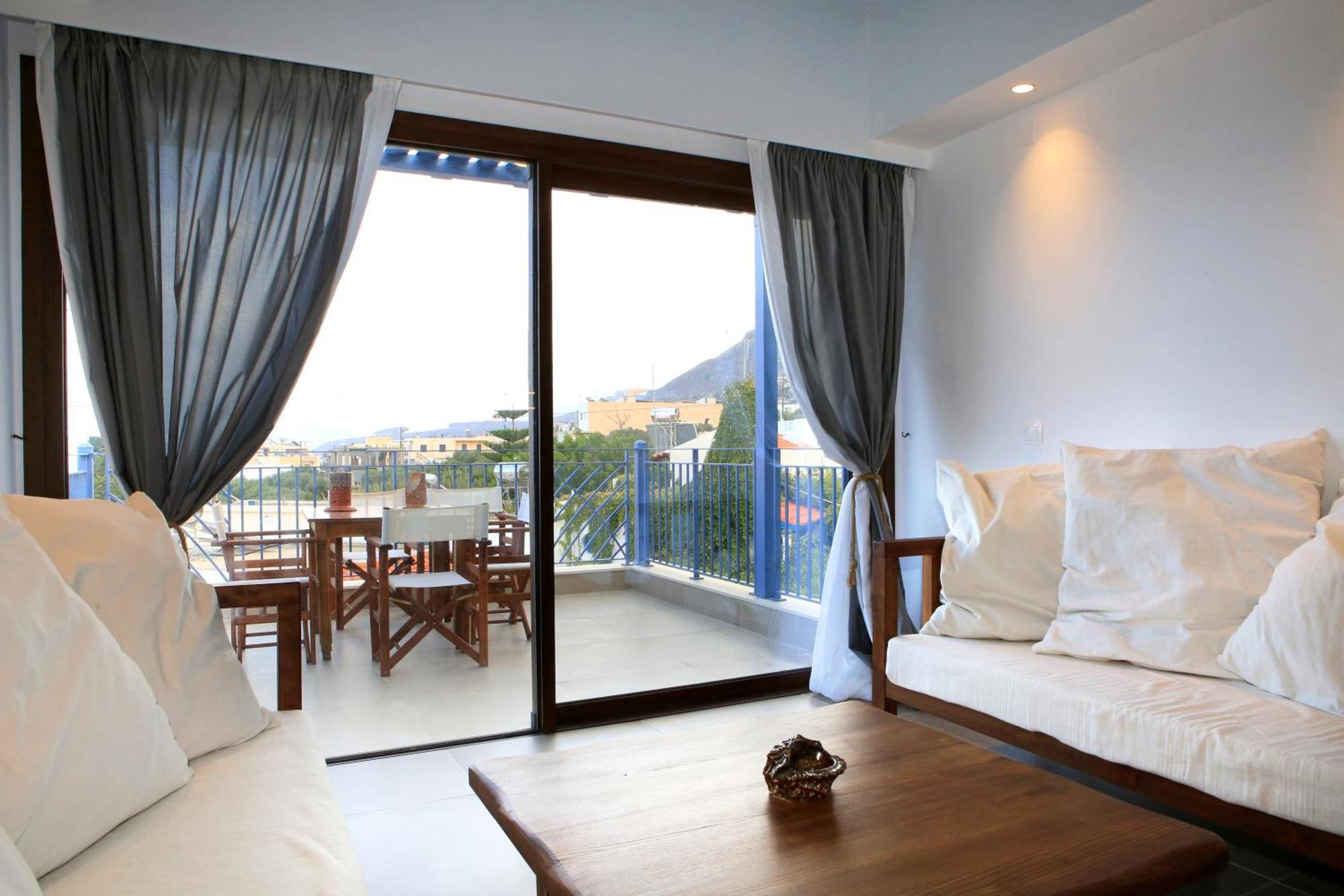 Mika Villas & Suites แอร์ซอนิสซอส ห้อง รูปภาพ