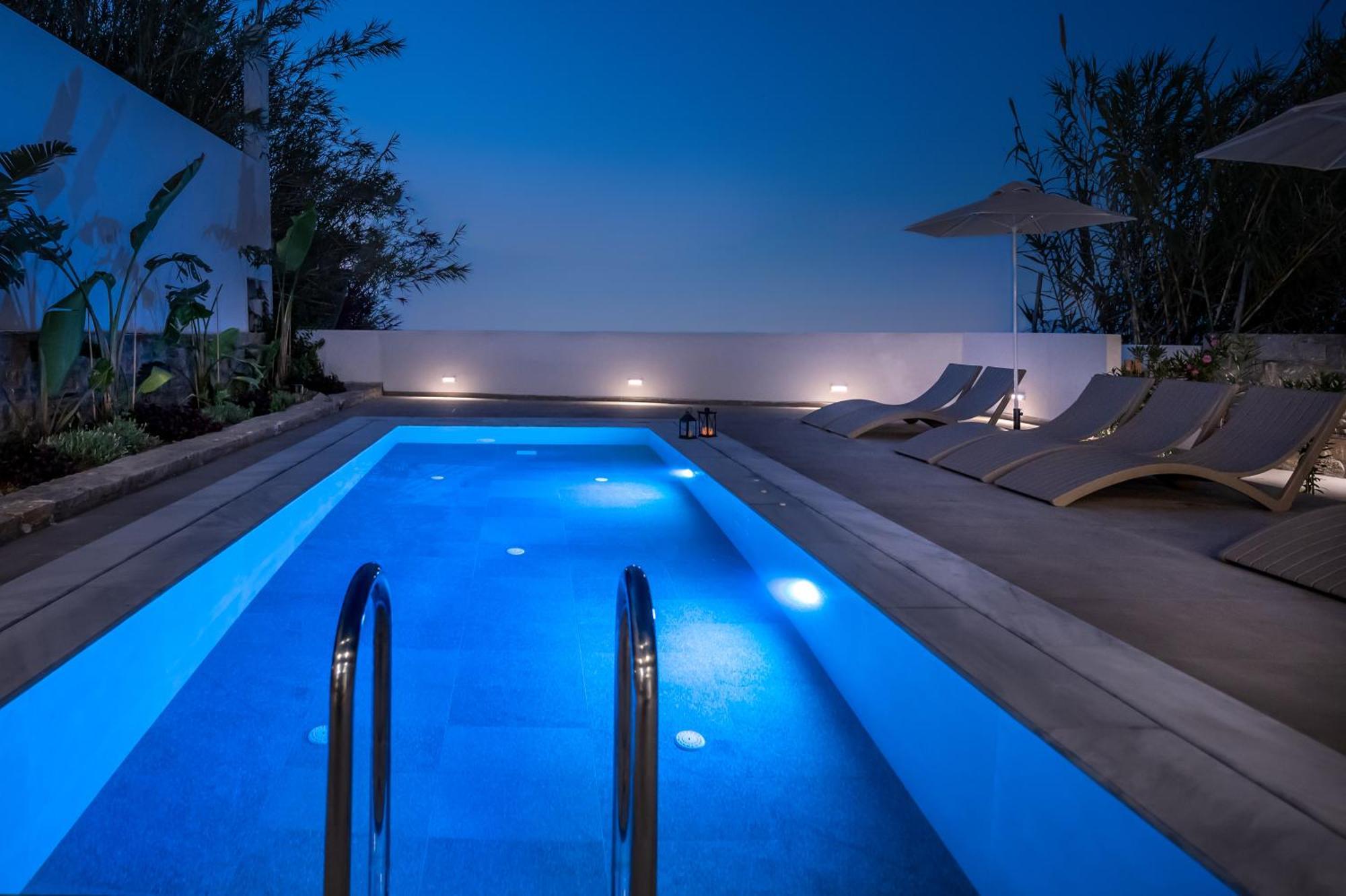 Mika Villas & Suites แอร์ซอนิสซอส ห้อง รูปภาพ